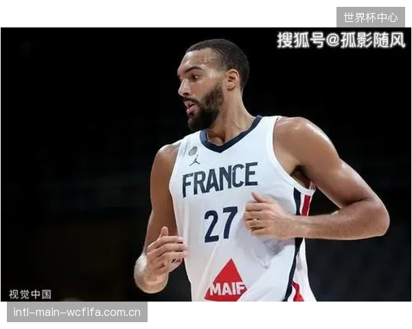 新西兰首战即面对比利时强大攻击线，其五后卫防守体系将承受巨大压力。